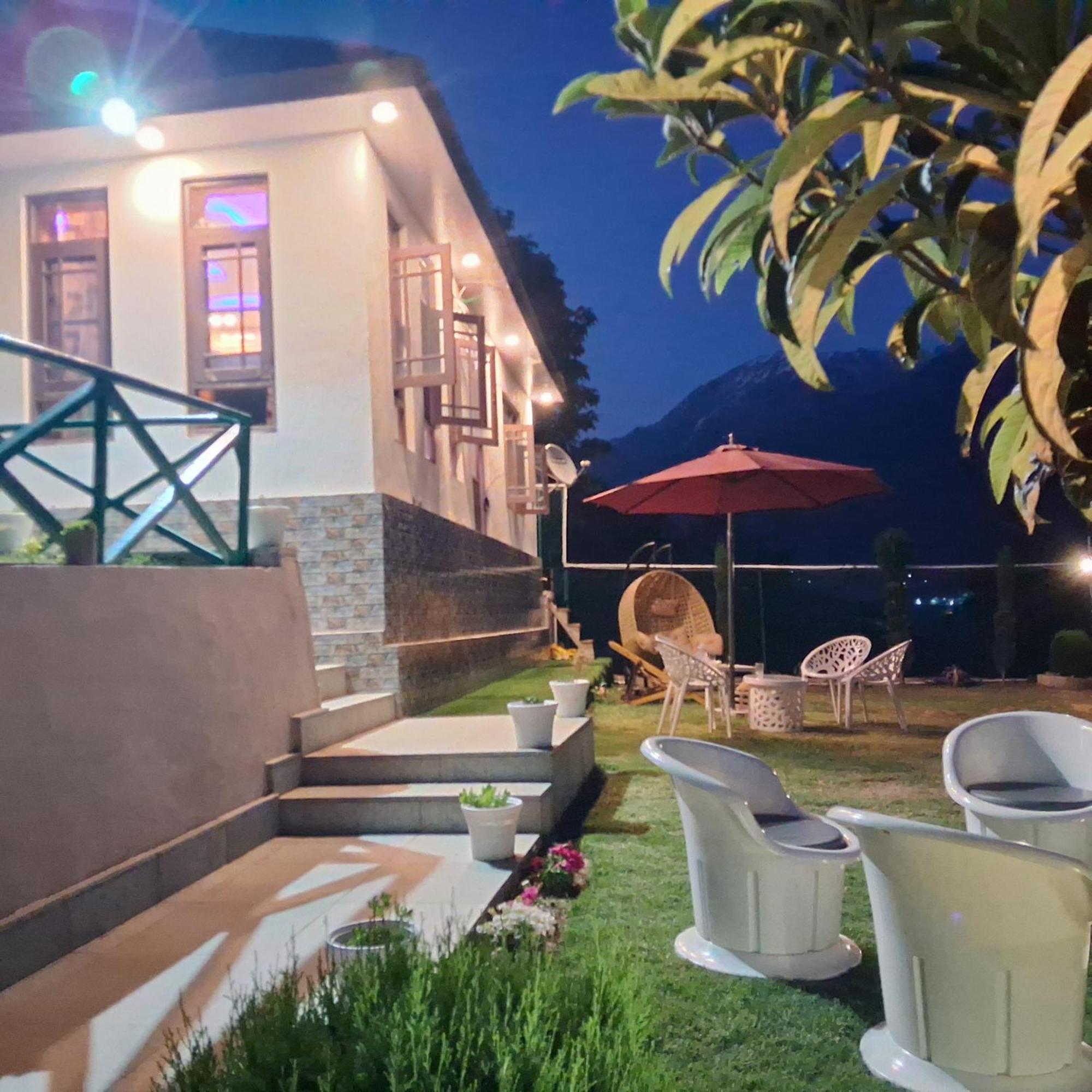 Batakut Cliff Cottage Pahalgam, Kashmir מראה חיצוני תמונה